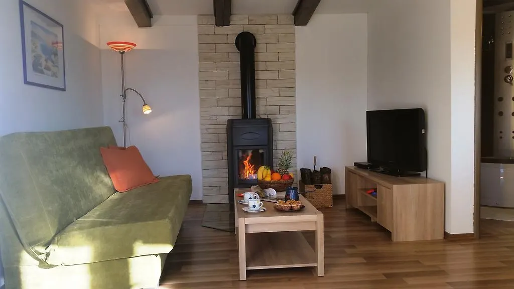 Vacation Home Latini Hum 0*,